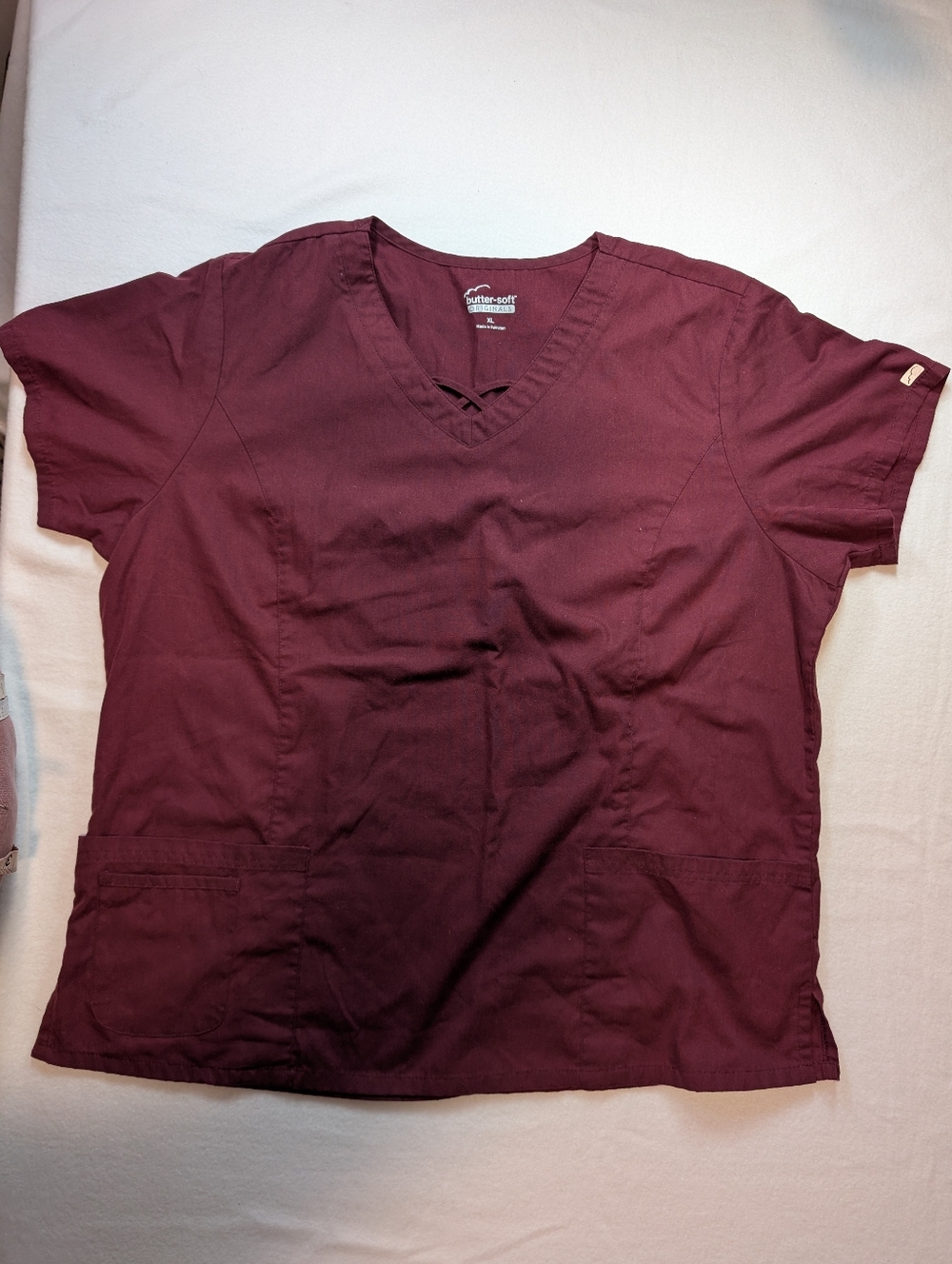 Women's V-Neck Scrub Top - Burgundy